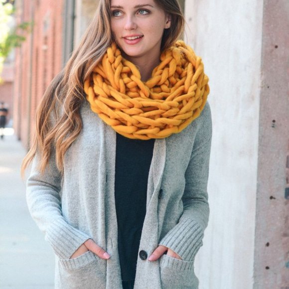 Ultra Soft Chunky Infinity - Picture 3 of 16